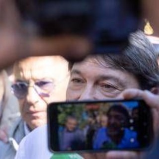 Attentato a Ranucci, il giornalista: "Bomba per zittire Report? Obiettivo sbagliato" Attentato a Ranucci, il giornalista: "Bomba per zittire Report? Obiettivo sbagliato"