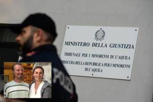 Famiglia nel bosco, il papà potrebbe trascorrere il Natale con i figli: attesa decisione Famiglia nel bosco, il papà potrebbe trascorrere il Natale con i figli: attesa decisione