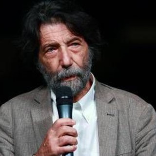 Scontri ai cortei, Cacciari: "I governi si sveglino, i giovani si sentono traditi" Scontri ai cortei, Cacciari: "I governi si sveglino, i giovani si sentono traditi"