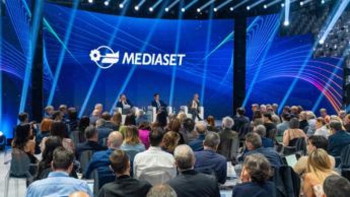 Mediaset scommette sui classici, punta su Milo Infante e non chiude ad Amadeus e Mentana Mediaset scommette sui classici, punta su Milo Infante e non chiude ad Amadeus e Mentana