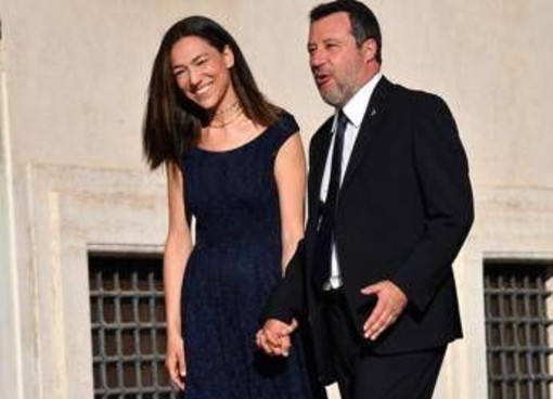 Matteo Salvini e l'idea di un figlio con Francesca Verdini: "Se arriva è il benvenuto" Matteo Salvini e l'idea di un figlio con Francesca Verdini: "Se arriva è il benvenuto"