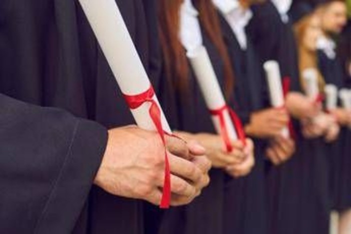 Università, studenti telematiche a Bernini: ora scelta politica su esami on line Università, studenti telematiche a Bernini: ora scelta politica su esami on line