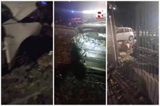 Report, il video dell'auto di Ranucci dopo l'esplosione dell'ordigno a Campo Ascolano Report, il video dell'auto di Ranucci dopo l'esplosione dell'ordigno a Campo Ascolano