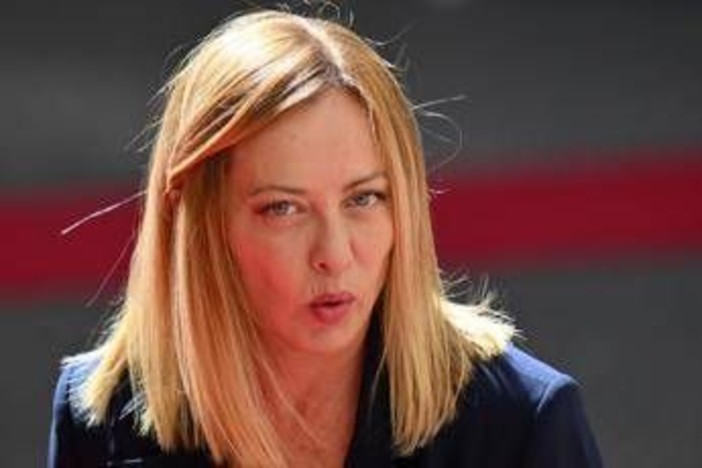 Dazi e Ucraina, Pd a Meloni: "Dopo post rilanciato da Trump, chiarisca su rapporti con Ue" Dazi e Ucraina, Pd a Meloni: "Dopo post rilanciato da Trump, chiarisca su rapporti con Ue"