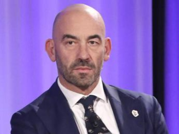 Influenza, Bassetti: "Gennaio pesante per virus e batteri, polmoniti in aumento" Influenza, Bassetti: "Gennaio pesante per virus e batteri, polmoniti in aumento"