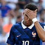 Francia-Marocco, Mbappé sbaglia rigore e si dispera Francia-Marocco, Mbappé sbaglia rigore e si dispera