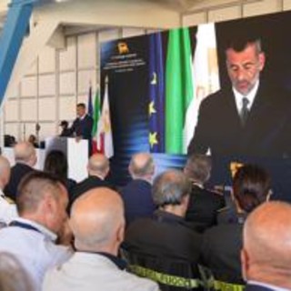 Decaro: "Con la prima pietra del polo di Brindisi nuova stagione industriale" Decaro: "Con la prima pietra del polo di Brindisi nuova stagione industriale"