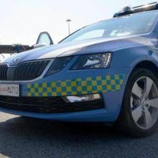 Torino, ubriaco guida tir contromano in autostrada per 10 km: multato e denunciato Torino, ubriaco guida tir contromano in autostrada per 10 km: multato e denunciato