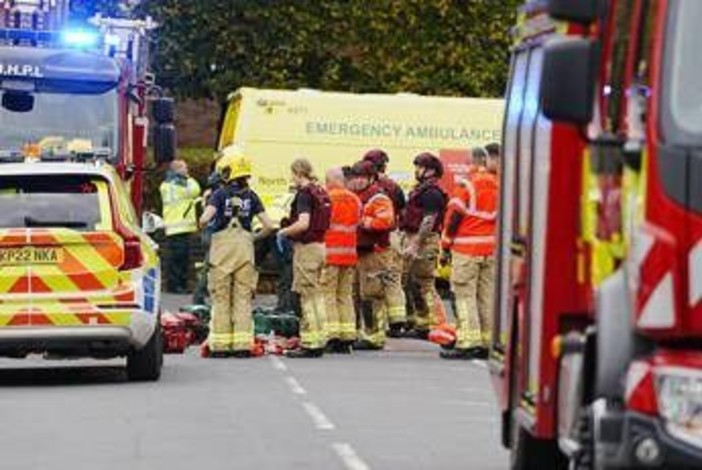 Manchester, attacco con coltello davanti a una sinagoga