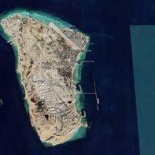 Iran, media: ancora missile Usa vicino all'isola di Kharg, colpita petroliera di Teheran Iran, media: ancora missile Usa vicino all'isola di Kharg, colpita petroliera di Teheran