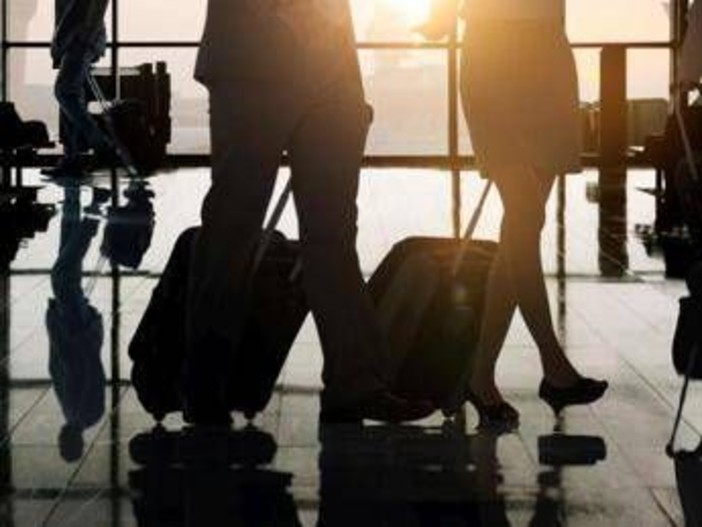 Aeroporti, estate da incubo: con nuovo sistema Ue code di 4 ore per chi viene da fuori Aeroporti, estate da incubo: con nuovo sistema Ue code di 4 ore per chi viene da fuori