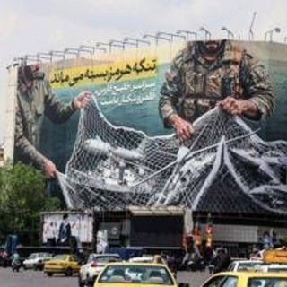 Iran, tv di Stato: "Ricevuta bozza di accordo con Usa per fine guerra e riapertura Hormuz"