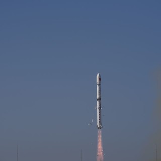 Cina, lanciato un nuovo satellite nello spazio