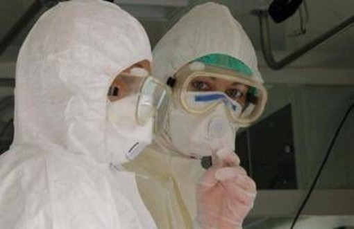 Mers colpisce ancora, alert Oms: 19 casi e 4 morti nel 2025 di cui 2 su viaggiatori rientrati in Francia Mers colpisce ancora, alert Oms: 19 casi e 4 morti nel 2025 di cui 2 su viaggiatori rientrati in Francia