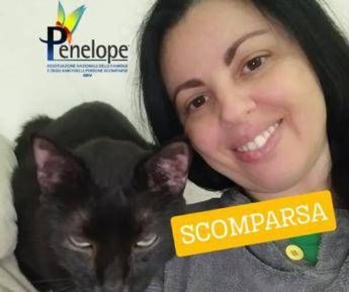 Valentina Greco scomparsa in Tunisia dal 9 luglio, l'appello dei genitori Valentina Greco scomparsa in Tunisia dal 9 luglio, l'appello dei genitori