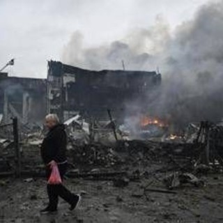 Ucraina, ancora droni russi contro Kiev: morti e feriti nella capitale Ucraina, ancora droni russi contro Kiev: morti e feriti nella capitale