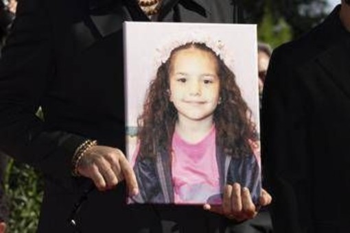 Uccisa con la famiglia a Gaza, Idf annuncia inchiesta sulla morte della piccola Hind Rajab Uccisa con la famiglia a Gaza, Idf annuncia inchiesta sulla morte della piccola Hind Rajab