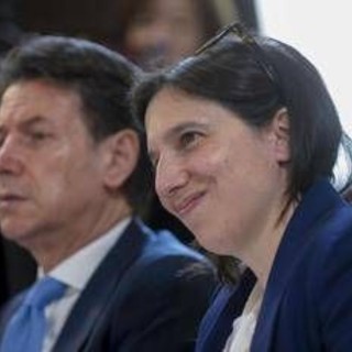 TOMORROW/ Campo largo, tensioni nel centrosinistra: Conte insiste su primarie presto TOMORROW/ Campo largo, tensioni nel centrosinistra: Conte insiste su primarie presto