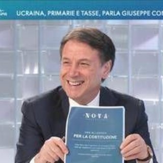 Ucraina, Conte: "Con le armi abbiamo dato, ora negoziato" Ucraina, Conte: "Con le armi abbiamo dato, ora negoziato"