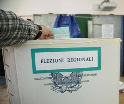 Elezioni Calabria, urne aperte oggi fino alle 23: al voto 1 milione e 900 mila elettori