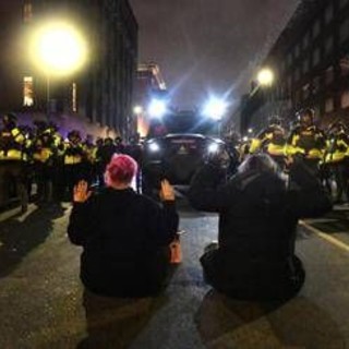 Minneapolis, continuano manifestazioni contro Ice per la morte di Renee Good: dilaga la protesta Minneapolis, continuano manifestazioni contro Ice per la morte di Renee Good: dilaga la protesta