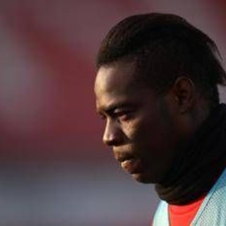 Balotelli vittima di razzismo in Arabia: "Ora basta"