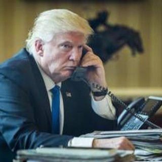 Trump, il piano per lo Stretto di Hormuz non decolla. Iran: "Contatti con altri paesi" Trump, il piano per lo Stretto di Hormuz non decolla. Iran: "Contatti con altri paesi"