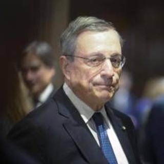 Draghi in Belgio sprona i leader Ue: "Urgente investire"