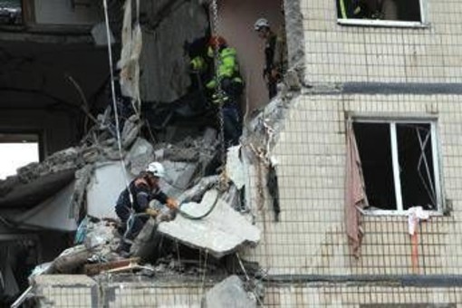 Ucraina, nuovi attacchi: "Russia sempre più vicina alla conquista di Pokrovsk" Ucraina, nuovi attacchi: "Russia sempre più vicina alla conquista di Pokrovsk"