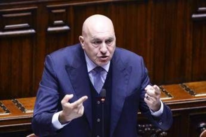 Ucraina, Crosetto: "Minaccia atomica torna attuale" Ucraina, Crosetto: "Minaccia atomica torna attuale"