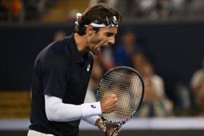 Musetti, esordio vincente a Vienna: Medjedovic battuto in due set Musetti, esordio vincente a Vienna: Medjedovic battuto in due set