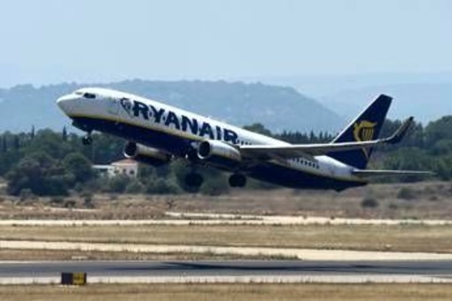 Ustionata con un caffé caldo in aereo, Ryanair la risarcisce Ustionata con un caffé caldo in aereo, Ryanair la risarcisce
