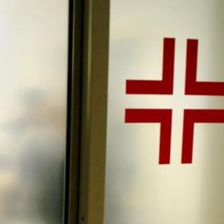 Capodanno, bimbo 7 anni perde parte dito indice mano a causa di un petardo