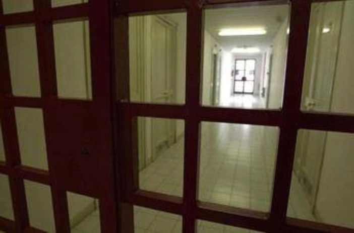 "Se non mi arrestate ucciderò mia moglie": 48enne finisce in carcere "Se non mi arrestate ucciderò mia moglie": 48enne finisce in carcere
