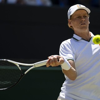 A Wimbledon Sinner piega Djokovic in 3 set, è in finale contro Zverev
