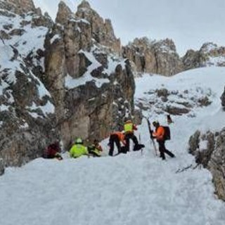 Valanga in Val di Fassa, morto il giovane travolto ieri pomeriggio Valanga in Val di Fassa, morto il giovane travolto ieri pomeriggio