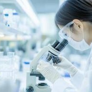 Muore a 14 anni e dona il corpo alla scienza: la storia di Nicole e il tumore Dipg