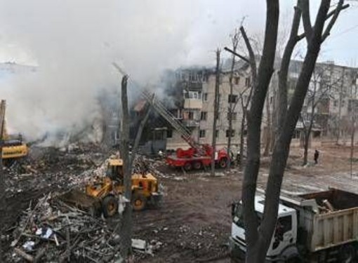 Ucraina, Russia attacca ancora con missili e droni: colpite Dnipro e a Kharkiv Ucraina, Russia attacca ancora con missili e droni: colpite Dnipro e a Kharkiv