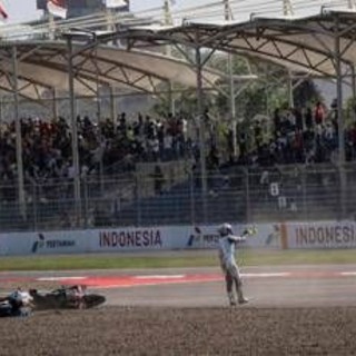 Aprilia, scintille tra Bezzecchi e Fernandez: dalle polemiche al duello in pista poi Bez si prende la vittoria Aprilia, scintille tra Bezzecchi e Fernandez: dalle polemiche al duello in pista poi Bez si prende la vittoria