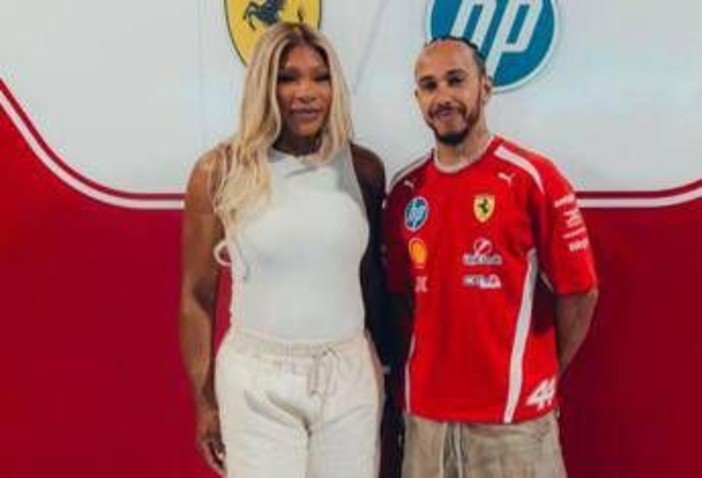 Gp Miami, Serena Williams nel box Ferrari con Hamilton e Leclerc: "Sono venuta a salutare i miei amici" Gp Miami, Serena Williams nel box Ferrari con Hamilton e Leclerc: "Sono venuta a salutare i miei amici"