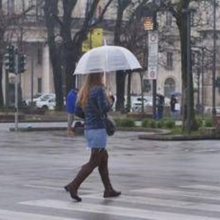 Ultimi temporali poi torna il sole, su anche il termometro: previsioni meteo Ultimi temporali poi torna il sole, su anche il termometro: previsioni meteo