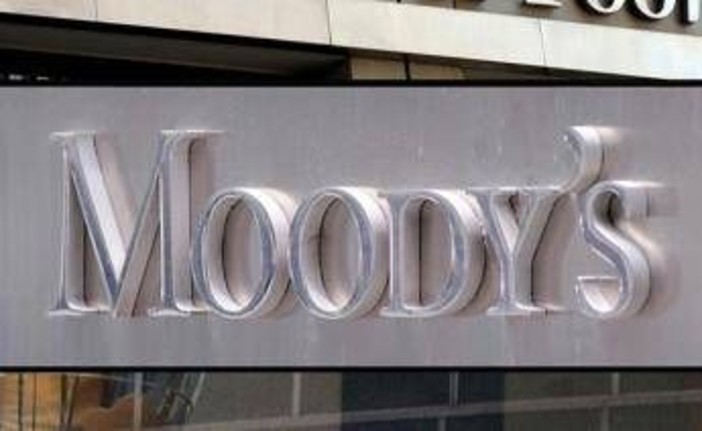 Moody's alza il rating dell'Italia a Baa2: outlook passa a stabile