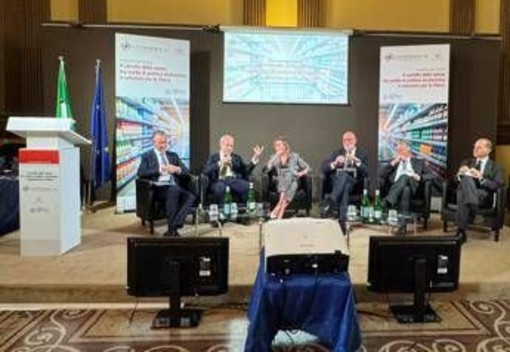 Industria, Valentini (Mimit): "Contesto complesso, servono politiche coraggiose" Industria, Valentini (Mimit): "Contesto complesso, servono politiche coraggiose"