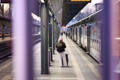 Manovra, sindacati contro emendamento FdI: "Inaccettabile obbligo di dichiarare in anticipo adesione a sciopero"