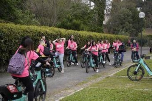 Prevenzione, a Roma la pedalata del Policlinico Campus Bio-medico contro il tumore al seno