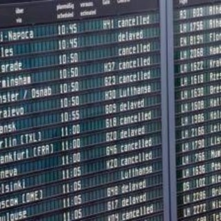 Monaco, riapre aeroporto dopo allarme droni. Russia danneggia infrastrutture ucraine