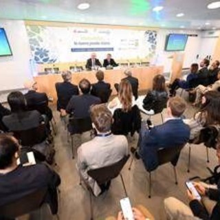 Sostenibilità, dal Green Deal all'auto elettrica, le scelte dei consumatori Sostenibilità, dal Green Deal all'auto elettrica, le scelte dei consumatori