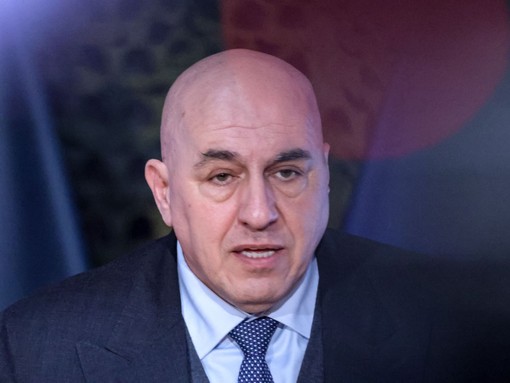 Crosetto “Ero a Dubai senza scorta, c’è stata un’accelerazione inattesa” Crosetto “Ero a Dubai senza scorta, c’è stata un’accelerazione inattesa”