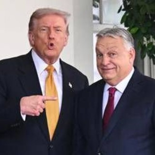 Trump accoglie Orban alla Casa Bianca: "Incontro con Putin? Vorrei fosse a Budapest"