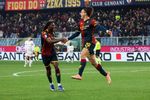 Scatto salvezza Genoa, Cagliari battuto 3-0 Scatto salvezza Genoa, Cagliari battuto 3-0